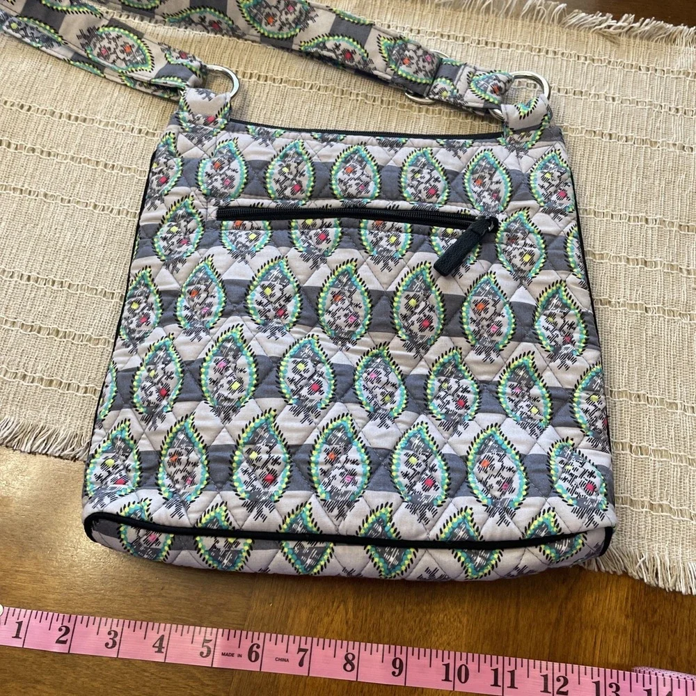 Vera Bradley Crossbody Multi Color Purse /Cross Body Bag With Matching Wallet